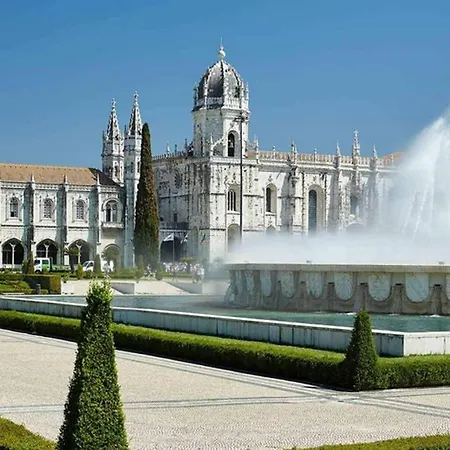 Lovely Near Belem Апартаменты *